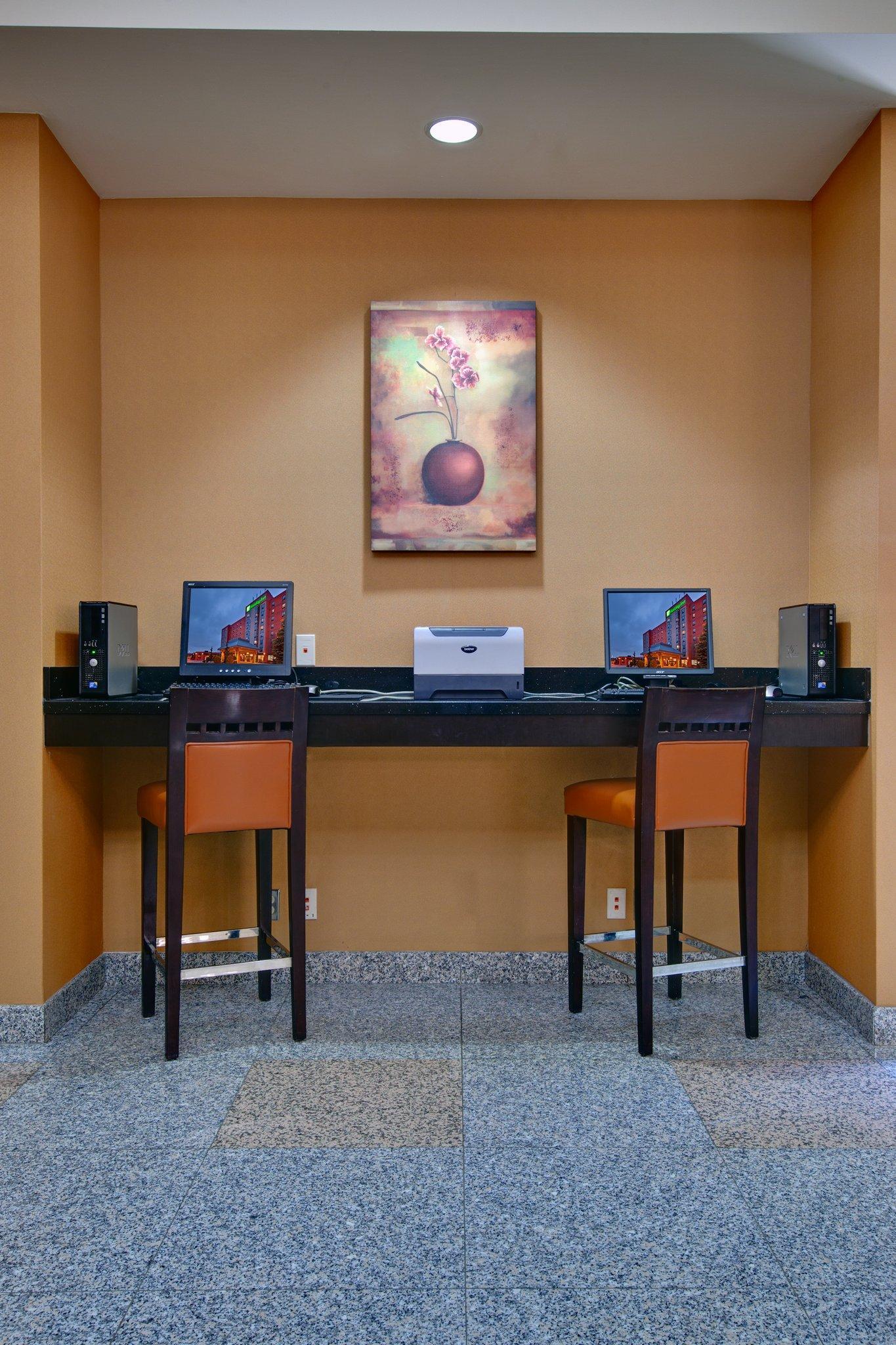 Holiday Inn Windsor - Ambassador Bridge By Ihg Exterior foto