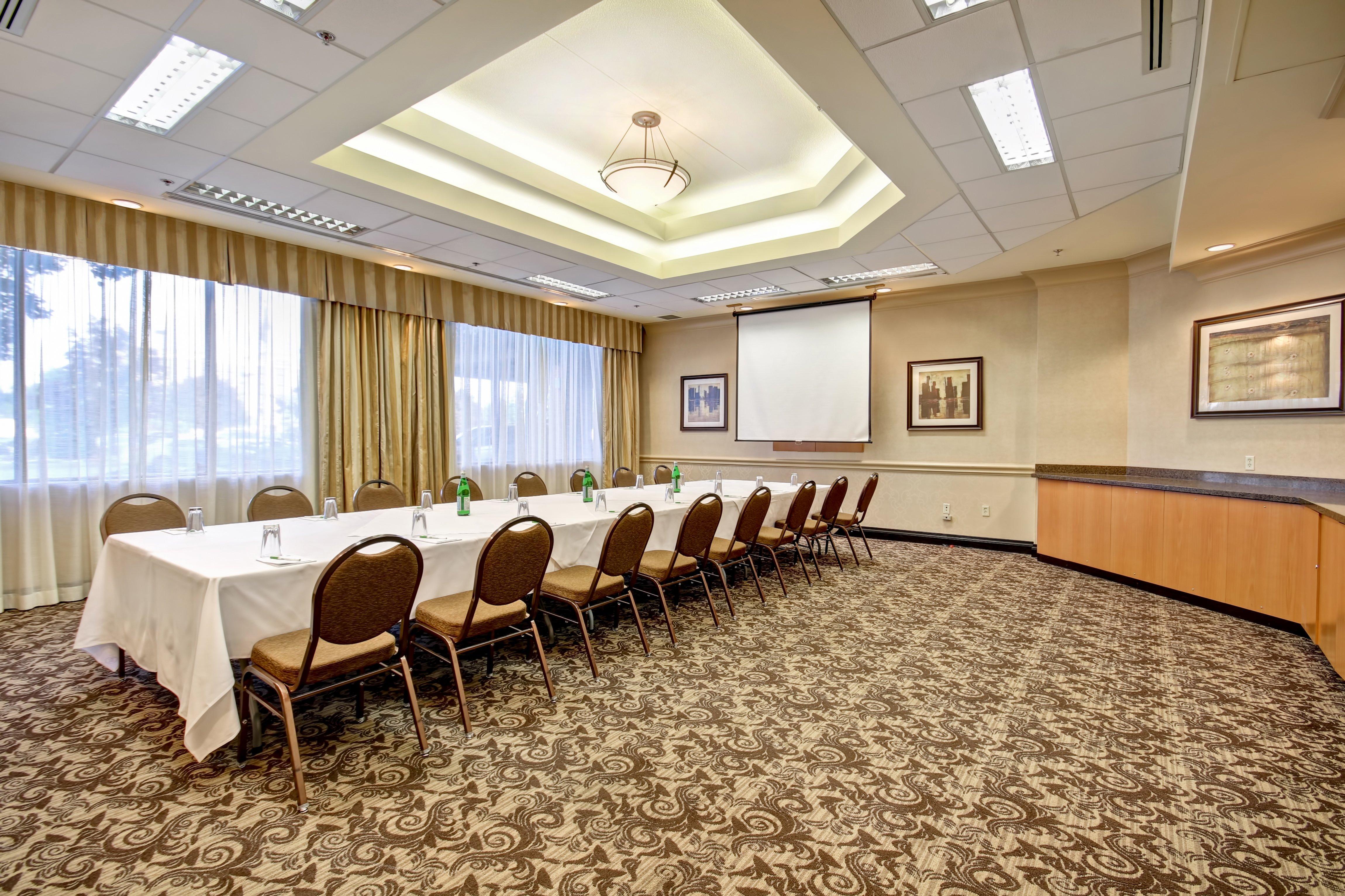 Holiday Inn Windsor - Ambassador Bridge By Ihg Exterior foto